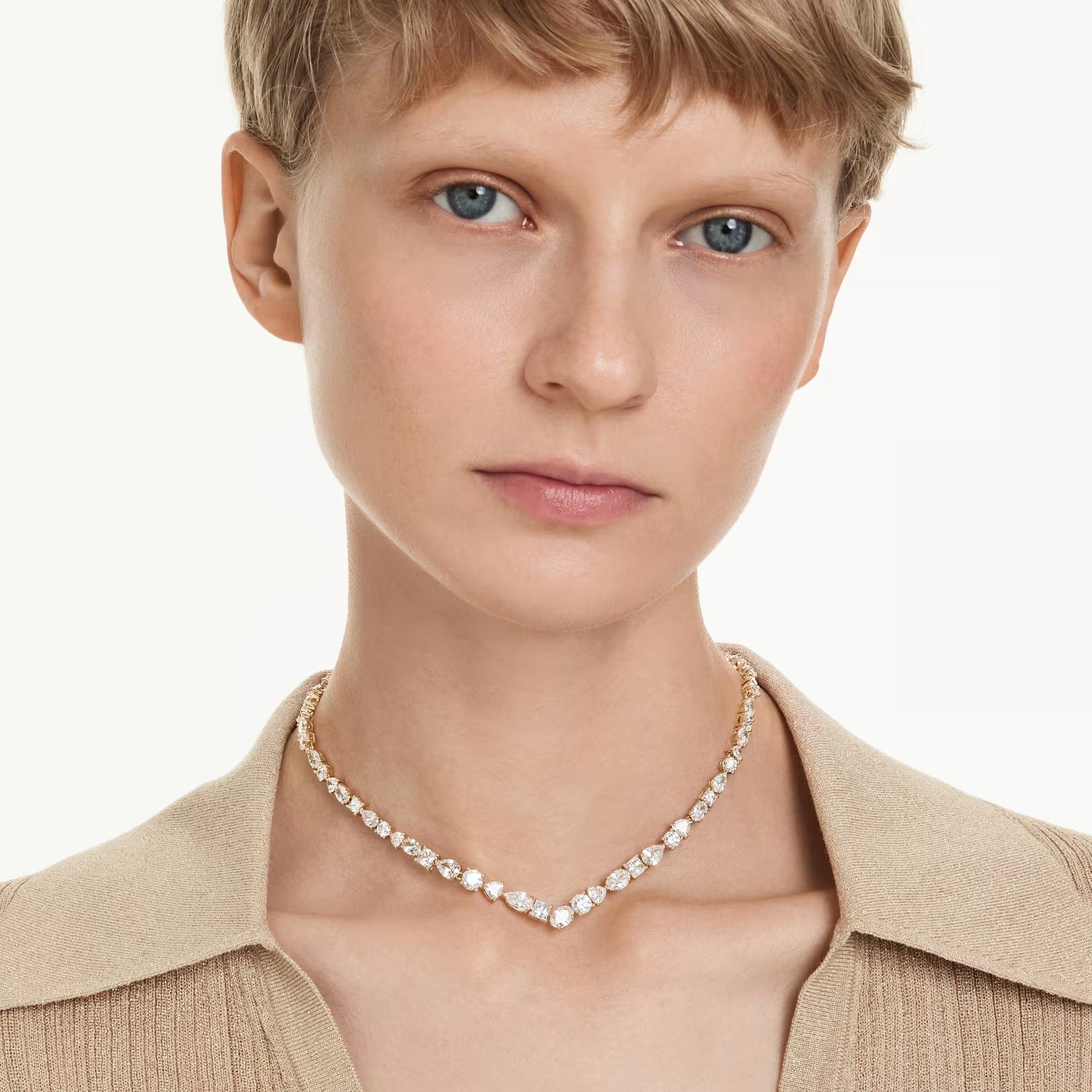 Colar Swarovski Mesmera Combinação de lapidações, Branco, Lacado a dourado