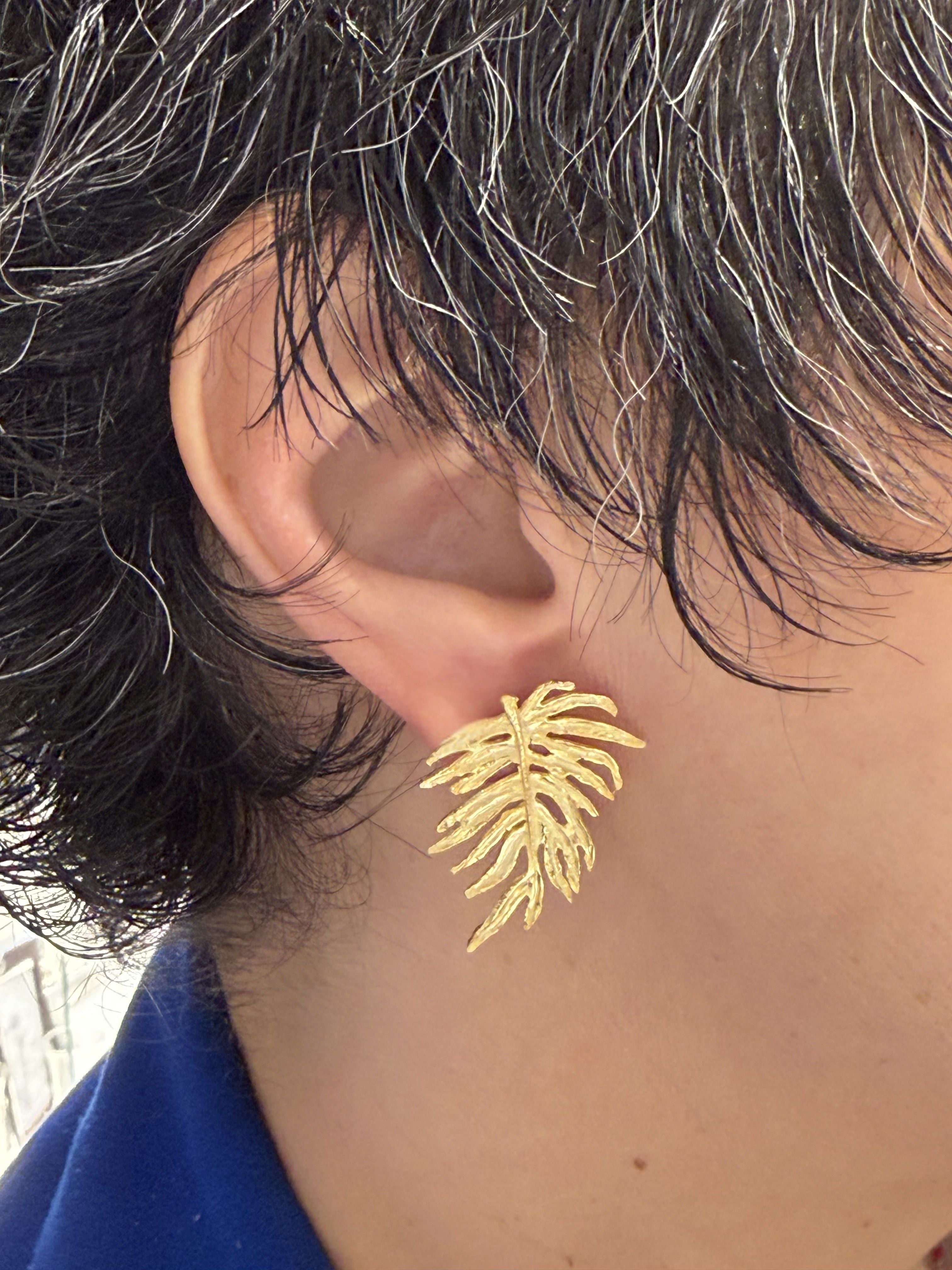 Ana Joalheiros - Brincos em Prata - Brincos Dourados Ana Joalheiros Acanto brincos na orelha BR15062-D1