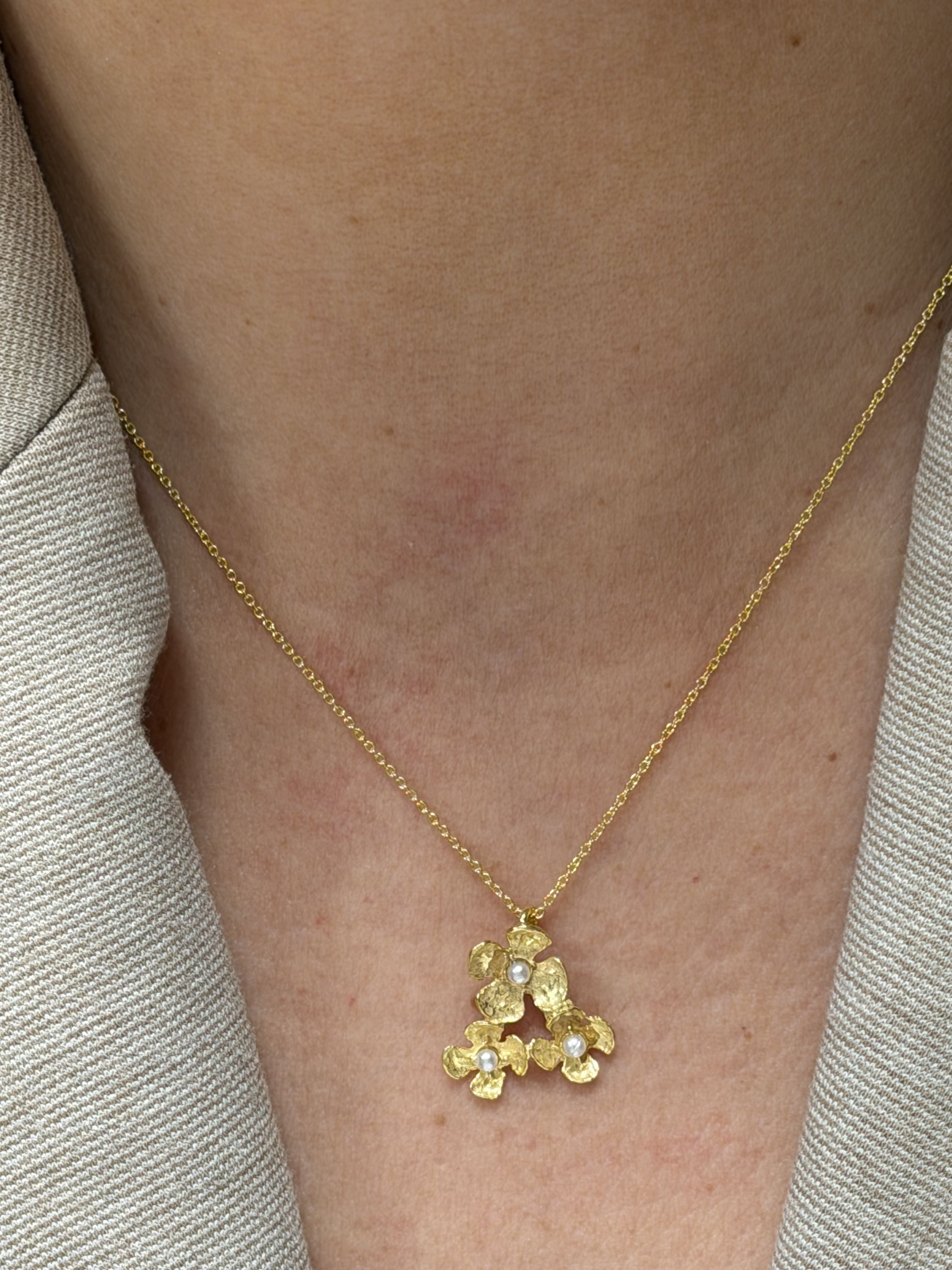 Ana Joalheiros - Colares Pérola - Colar Dourado Ana Joalheiros Miosótis CL16764-Dpescoço