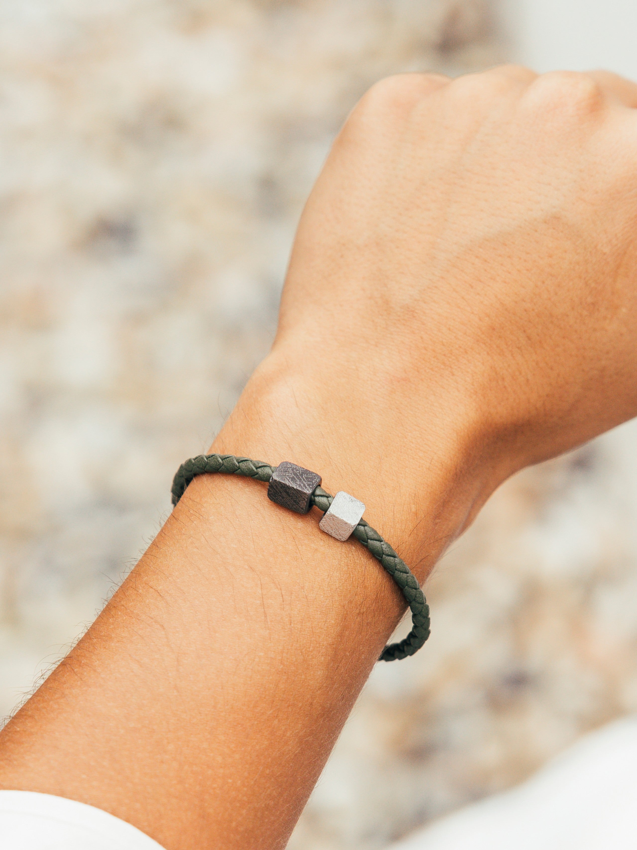 Ana Joalheiros - Pulseiras One - Pulseira One Men Dark Gray Textured OAMM5101SG