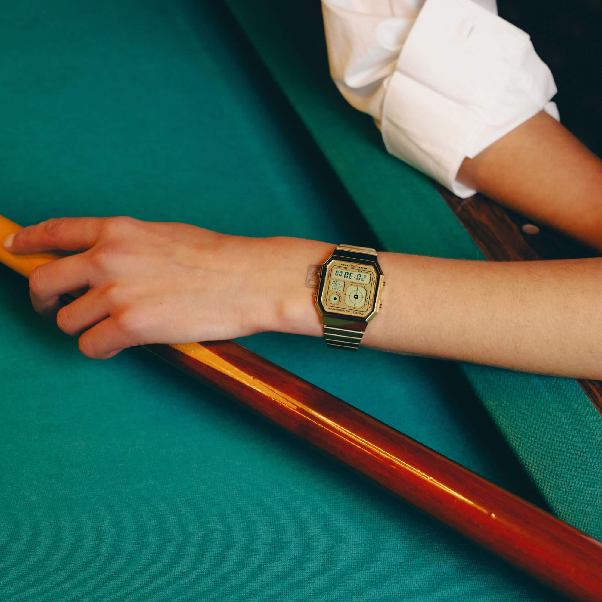 Ana Joalheiros - Relógios Casio - Relógio Casio Vintage Edgy Collection A130WEG-9AEF no Pulso