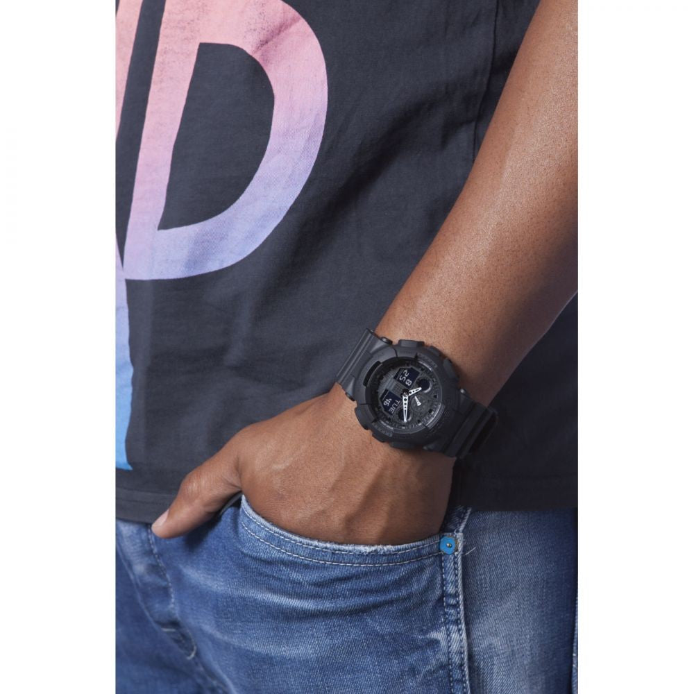 Ana Joalheiros - Relógios G Shock - Relógio Casio G-Shock Masculino Series GA-100-1A1ER no Pulso