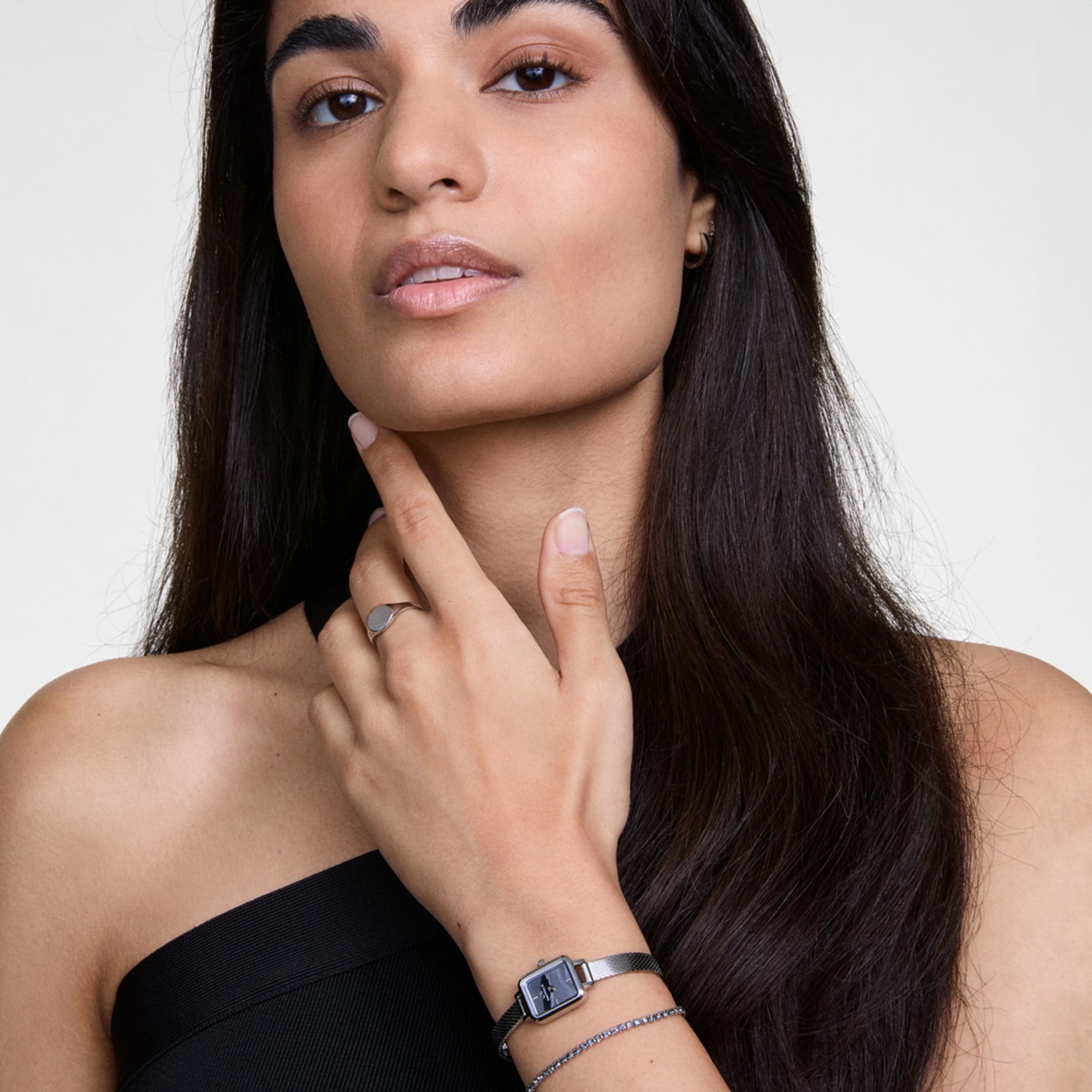 Ana Joalheiros - Relógios Femininos - Relógio para mulher Daniel Wellington Quadro Mini Reflection Silver DW00100800 no Pulso