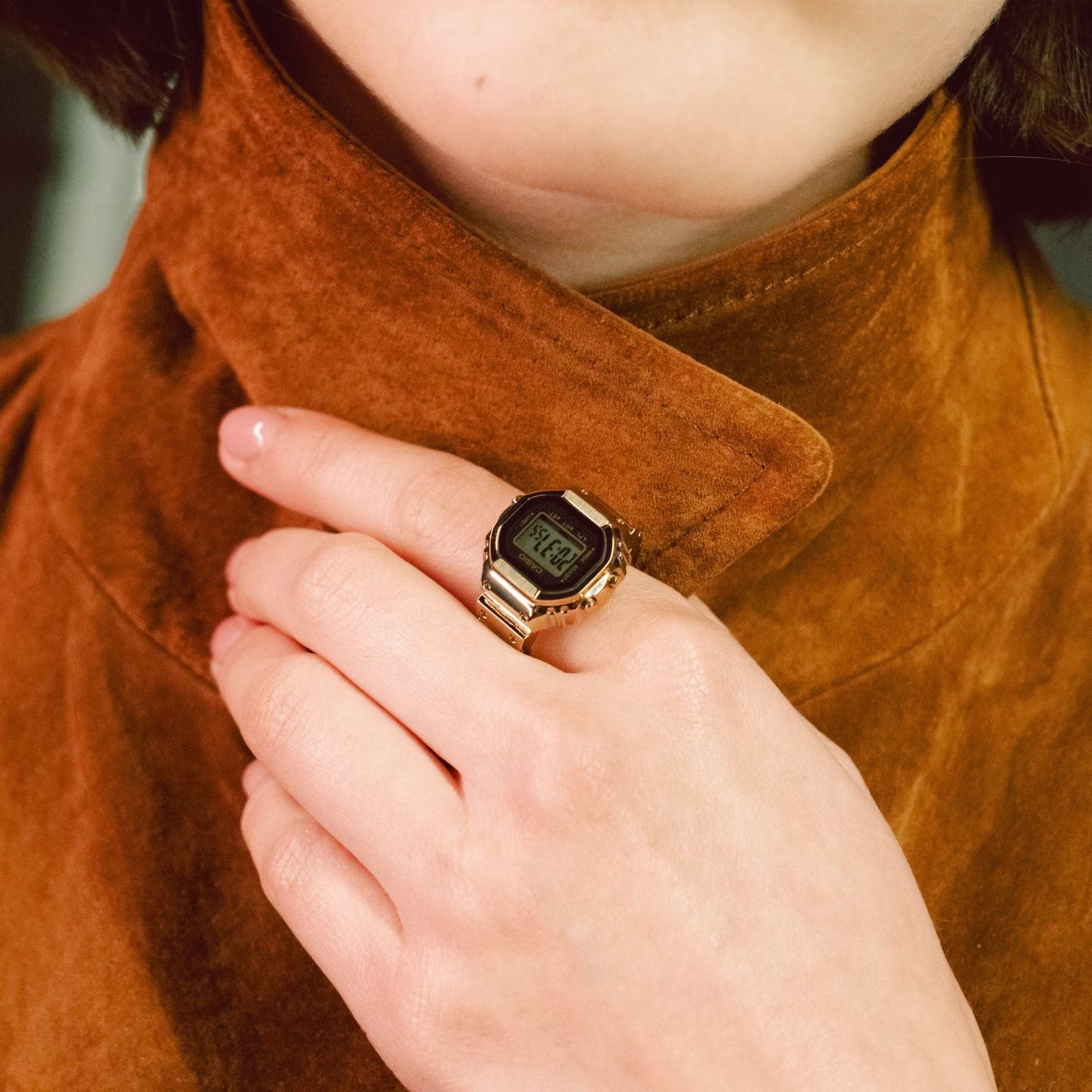 Anel Casio Dourado CRW-001G-9