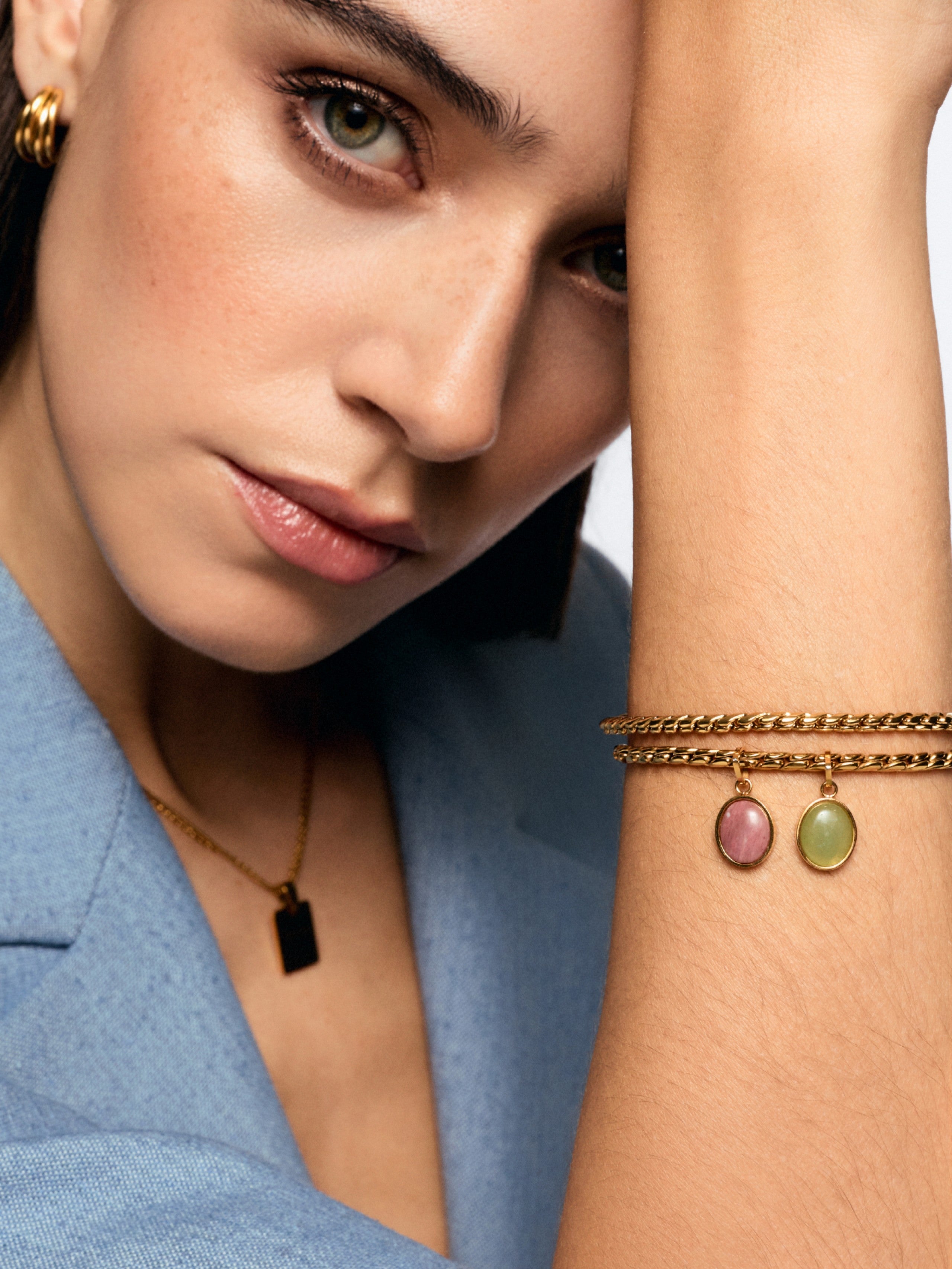 Ana Joalheiros - Charms One - Charm One Energy Blush Golden OJEBC767 conjunto