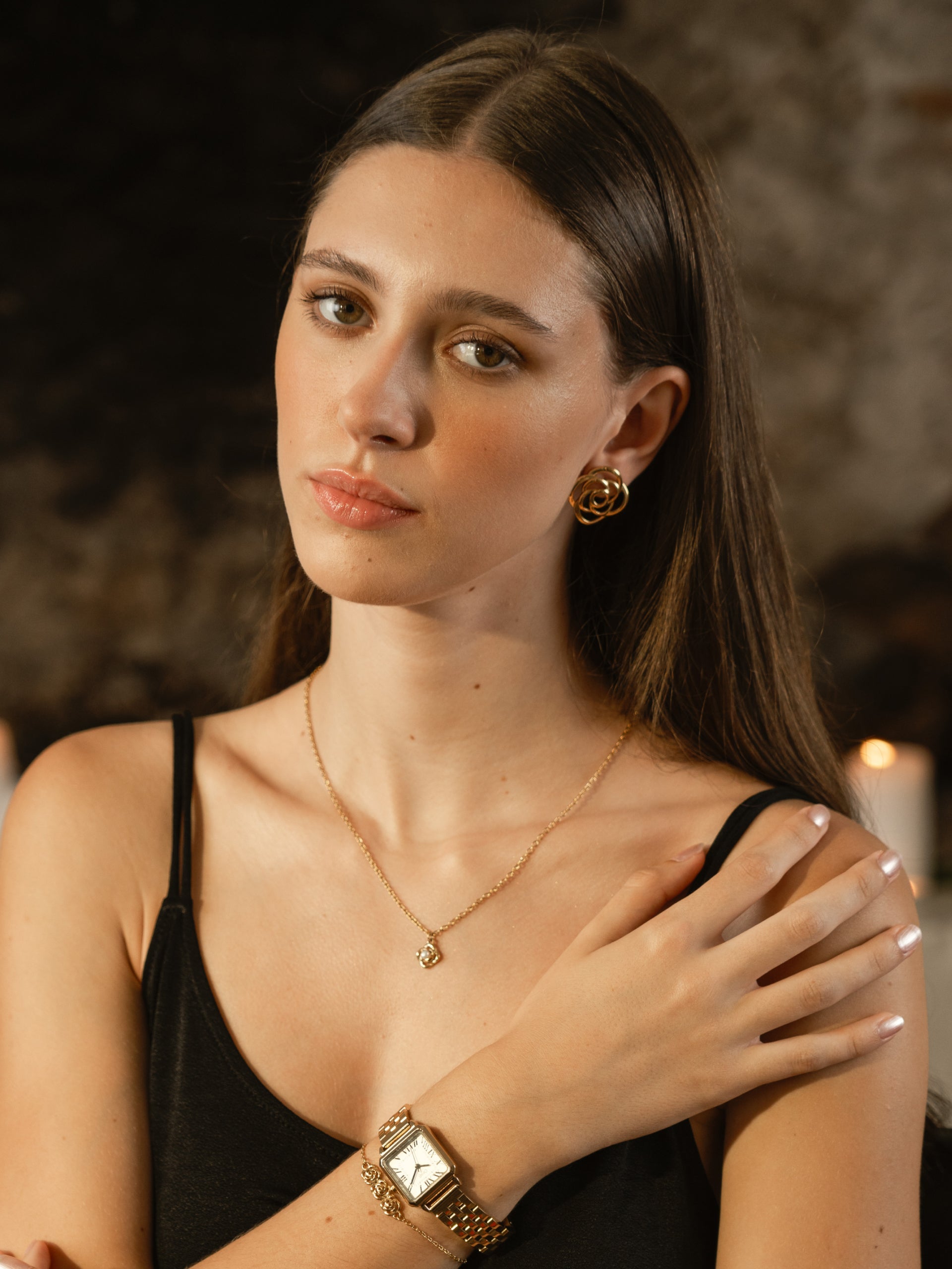 Ana Joalheiros - Colares Dourados - Colar Dourado One Rose Petite Pearl Golden OJRN02D pescoço