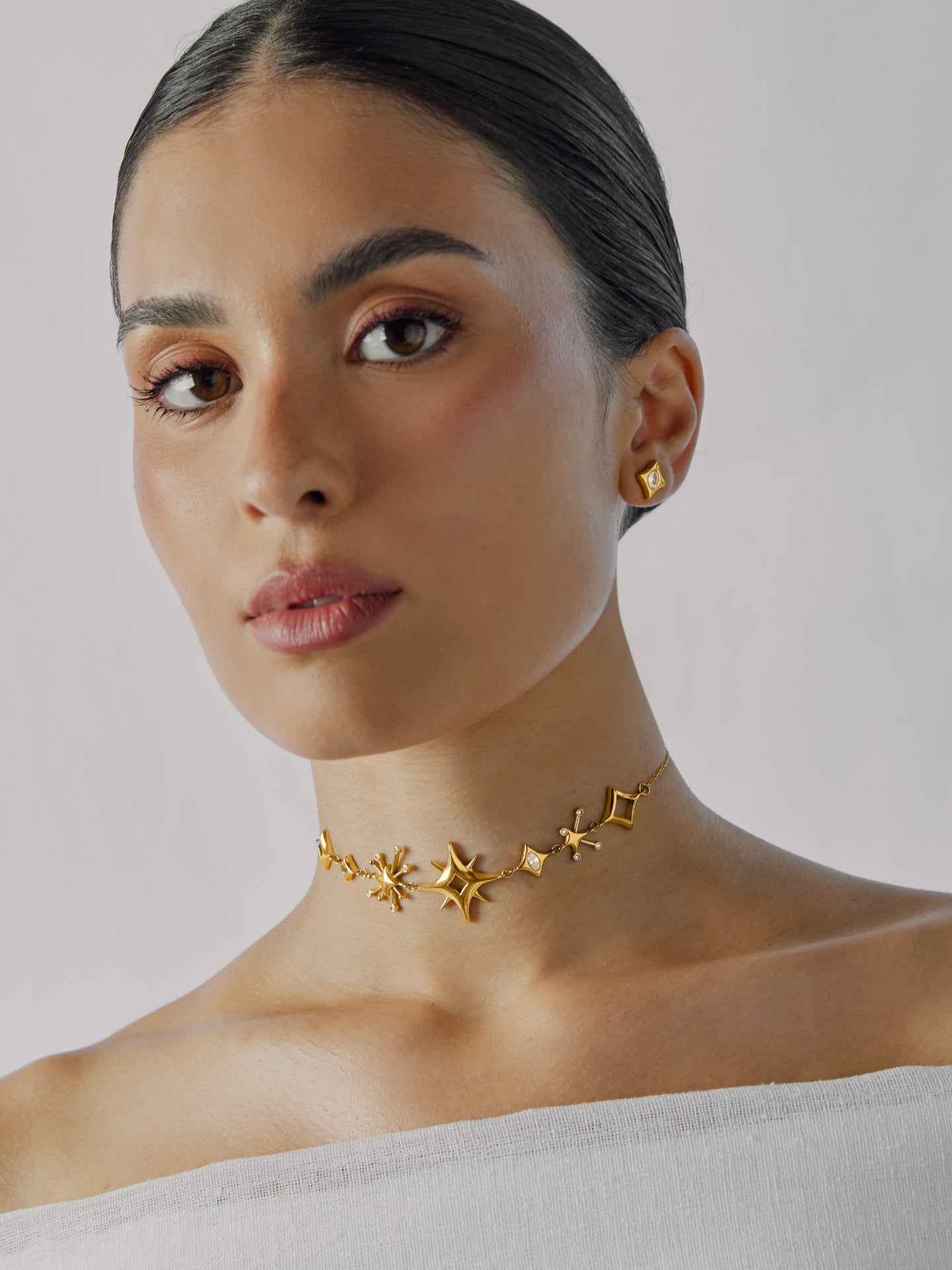 Ana Joalheiros - Colares Dourados - Colar Dourado One Senhora Elena Divine Gold OJATN04D Estrelas pescoço