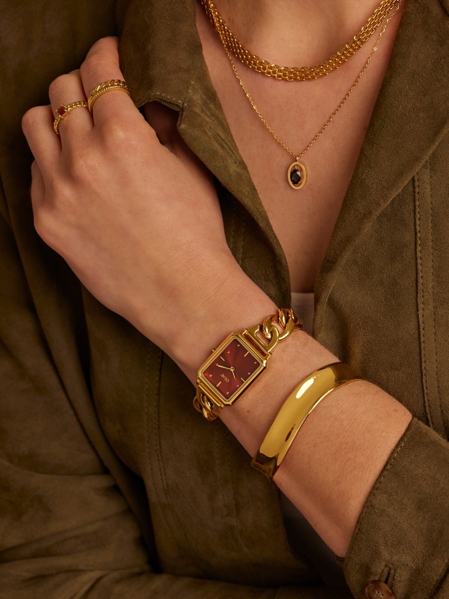 Ana Joalheiros - Pulseiras Douradas - Pulseira One Contour Golden OJBA21G 