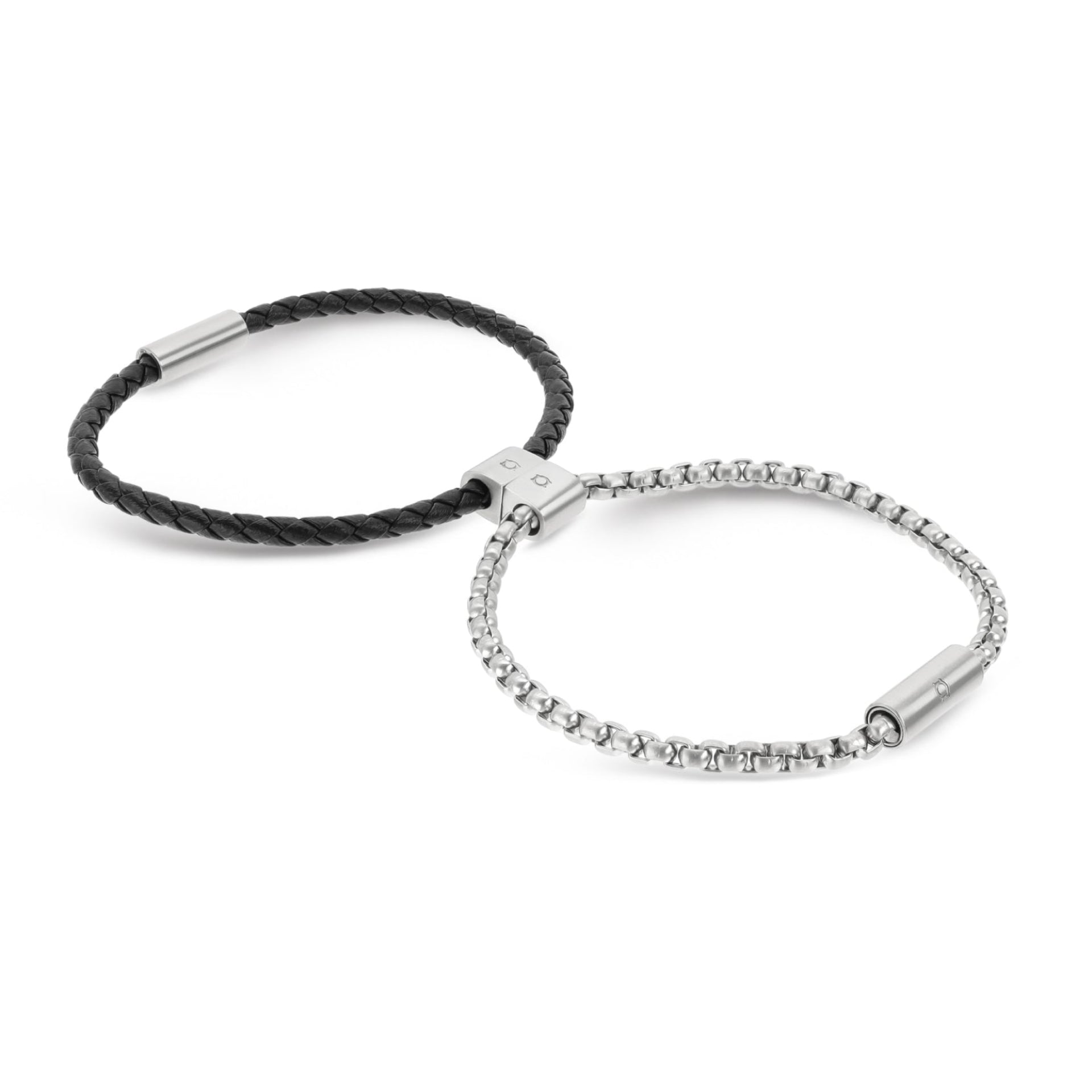 Ana Joalheiros - Pulseiras One - Pulseira One Men Linkage Bicolor OAMB4213LP pulso