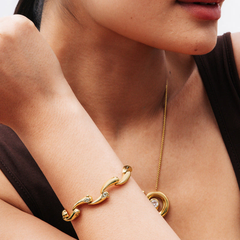 Ana Joalheiros - Pulseiras Douradas - Pulseira  One Prime Golden OJBA60G  pulso