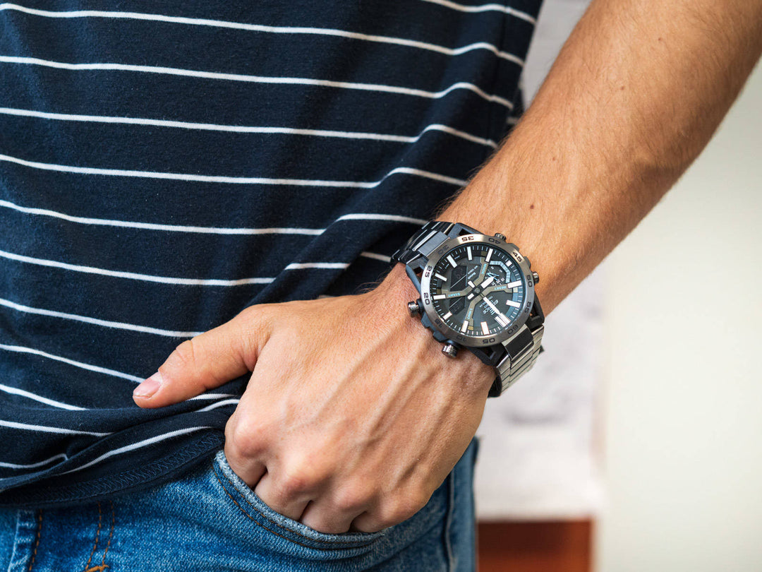 Ana Joalheiros - Relógios Casio - Relógio Homem Casio Edifice SOSPENSIONE ECB-2000DC-1AEF no Pulso