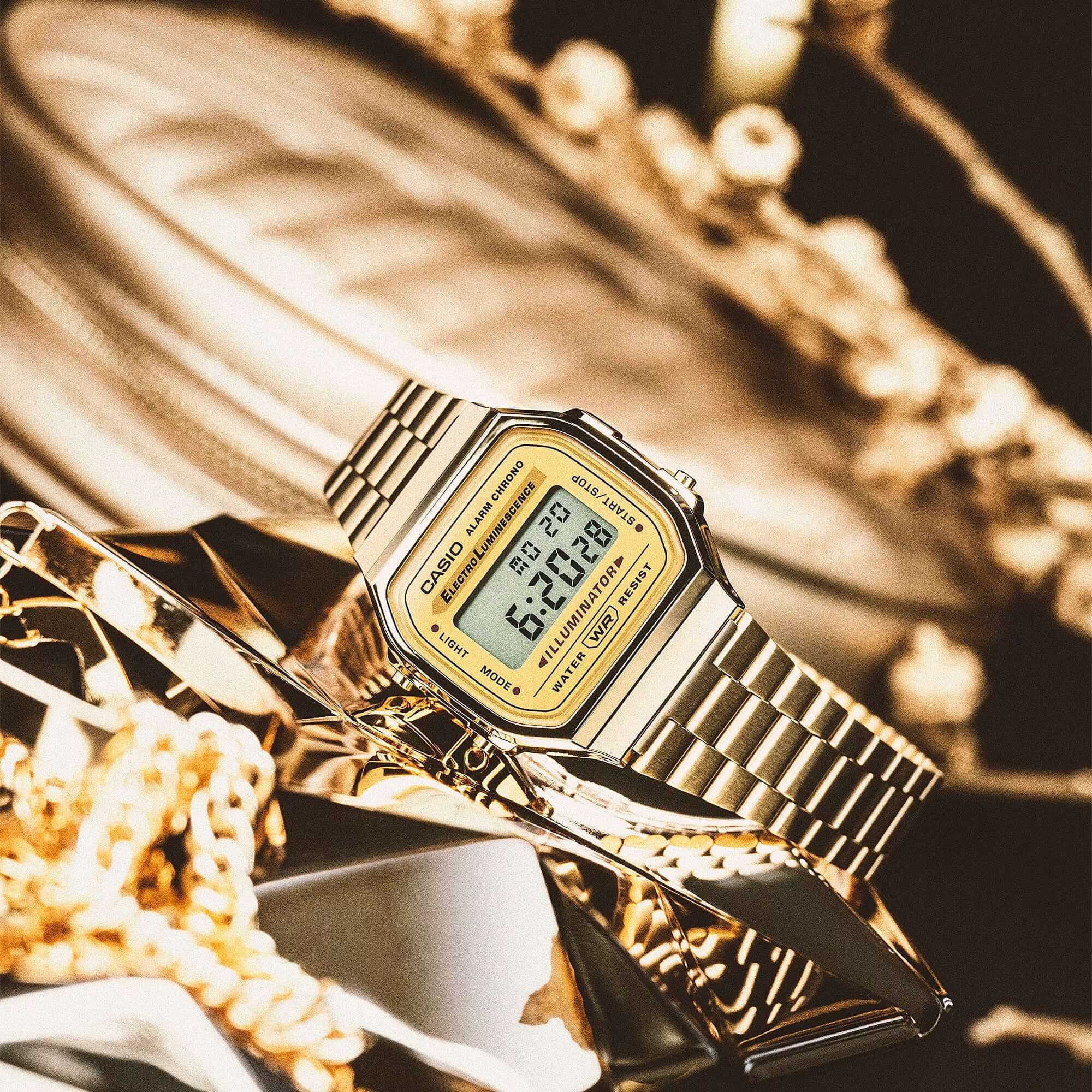 Ana Joalheiros - Relógios Casio - Relógio Casio Digital Iconic A168WG-9EF Lateral