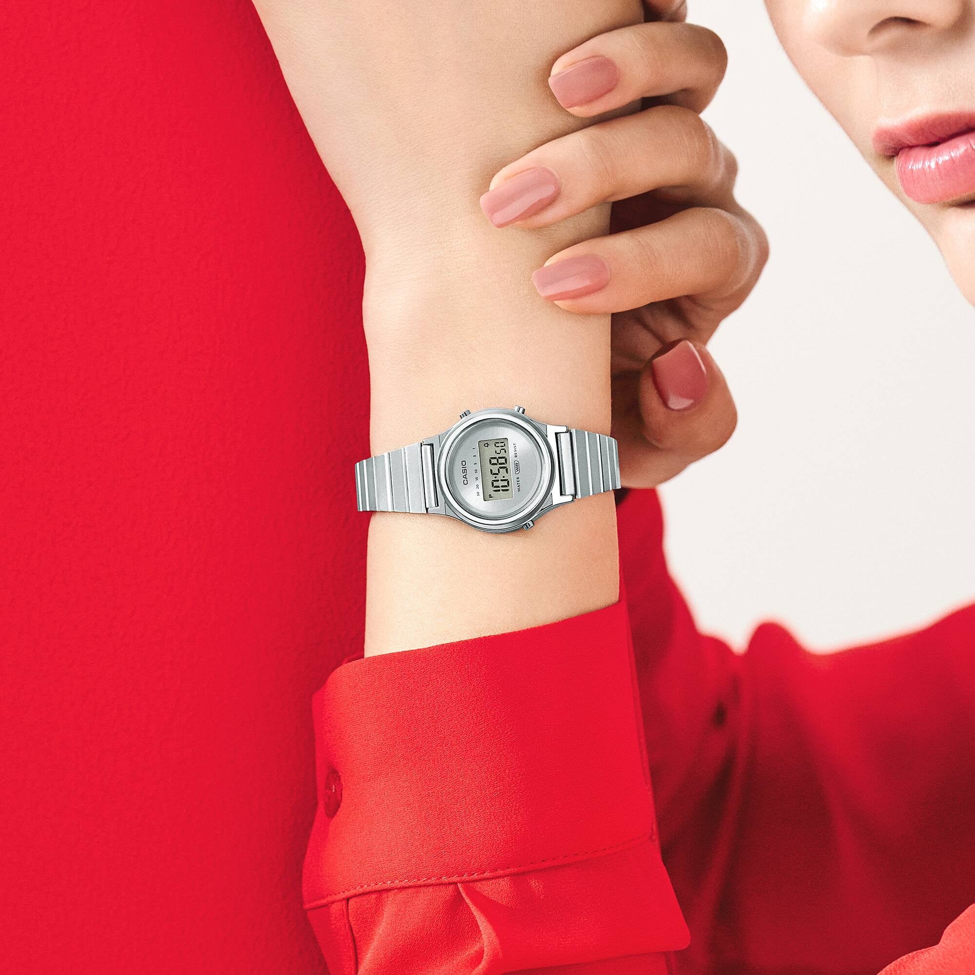 Ana Joalheiros - Relógios Casio - Relógio Casio  mini Collection Digital LA700WE-7AEF