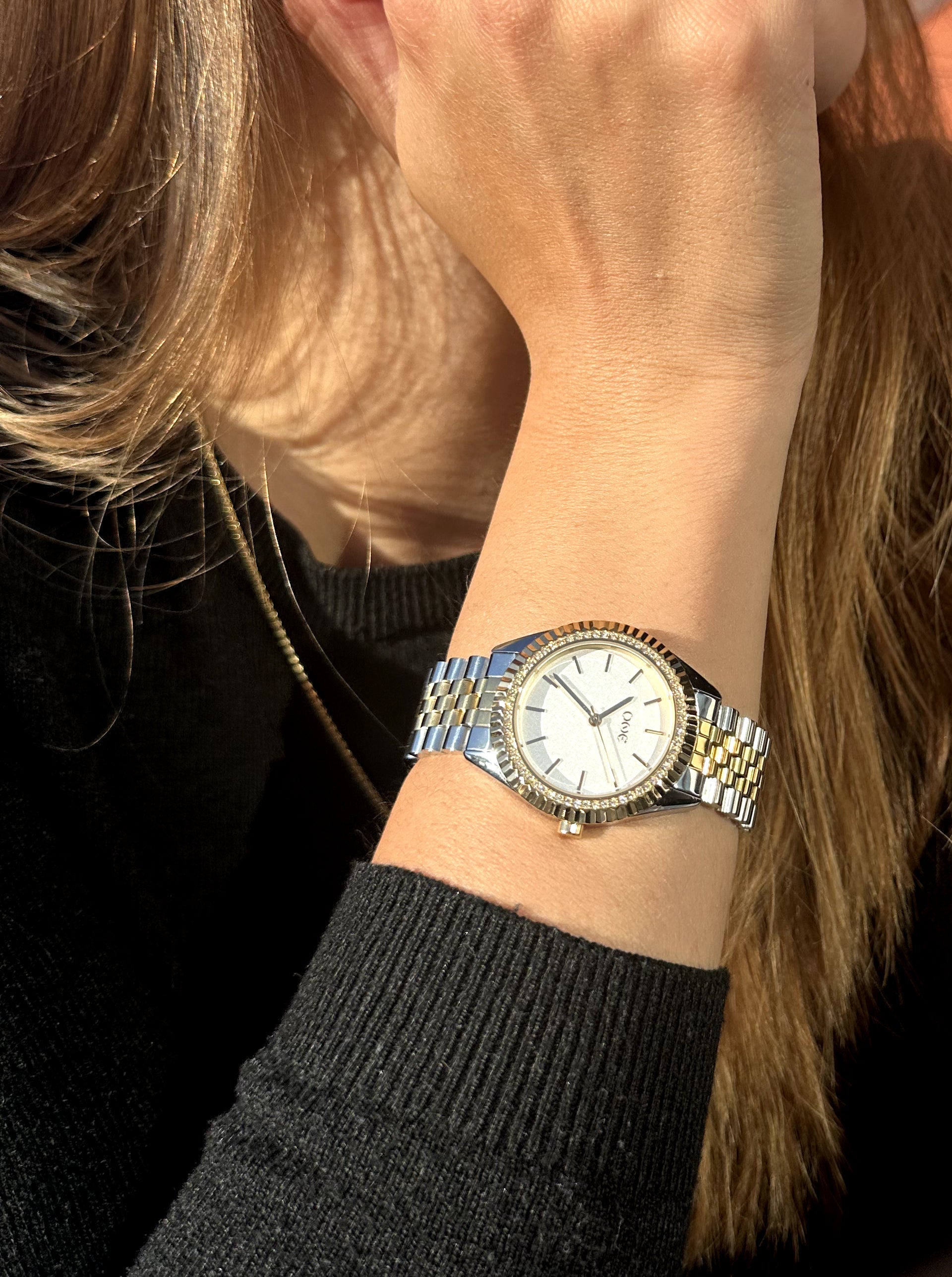 Ana Joalheiros - Relógios One - Relógio para mulher One Senhora Celebrity Bicolor White Dial OL9192BD32L no Pulso