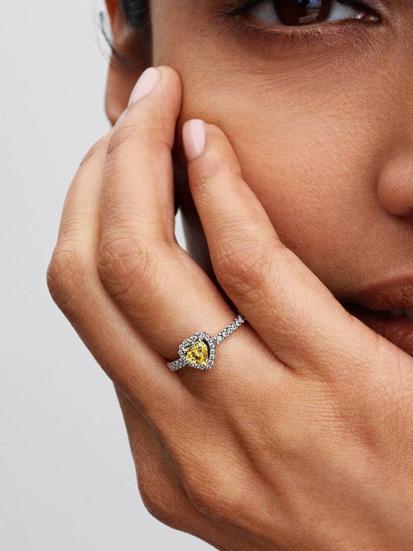 Anel Pandora Coração amarelo